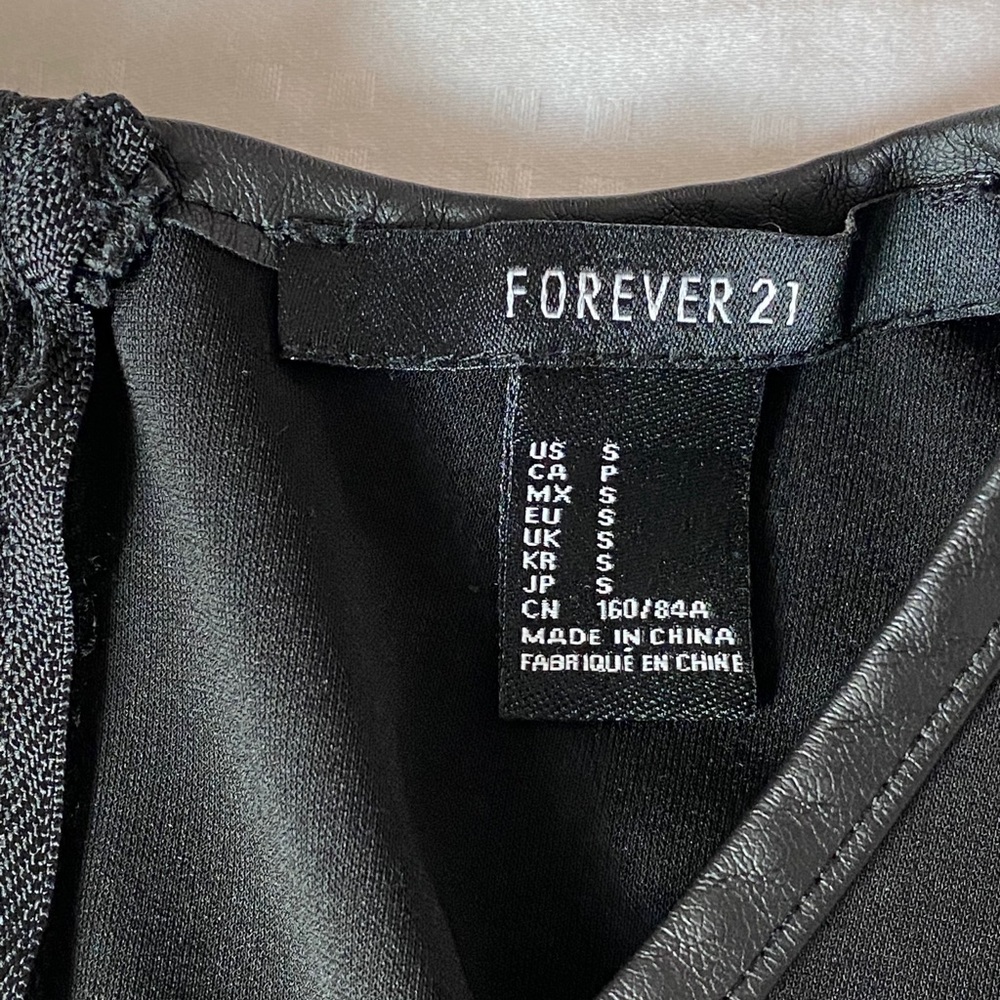 Small - Picture 4 of 6